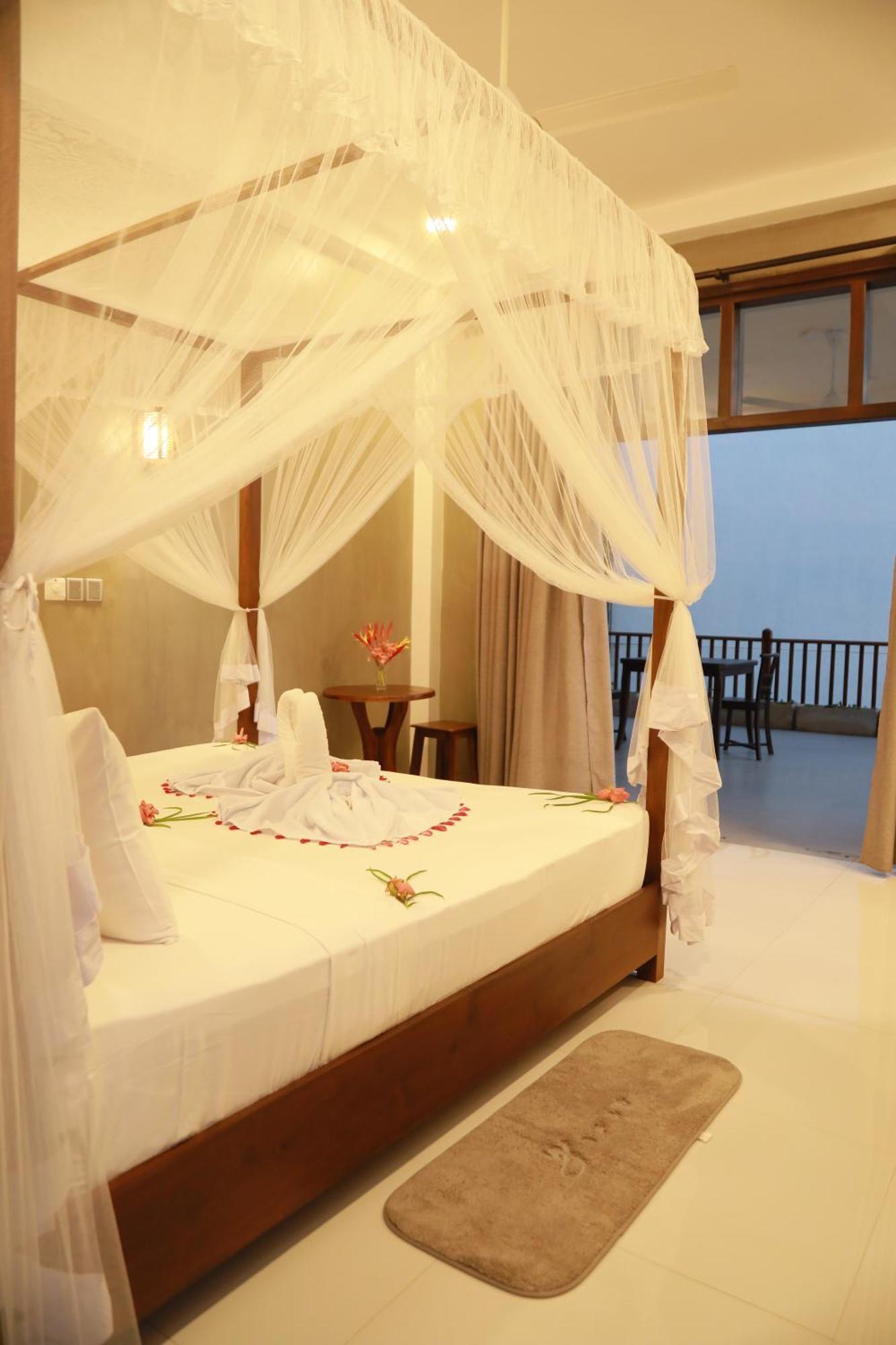 Gold Bubble Hotel Ahangama Kültér fotó