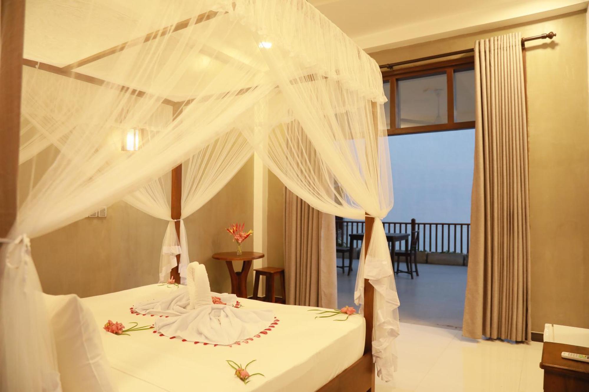 Gold Bubble Hotel Ahangama Kültér fotó